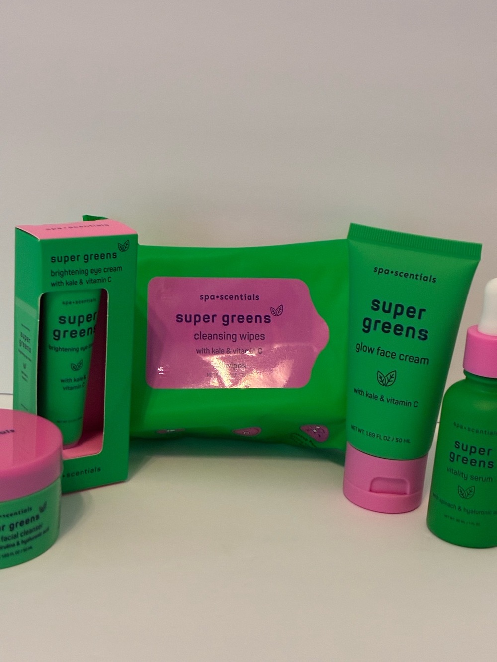 Spa·Scentials Super Greens skincare bundle
